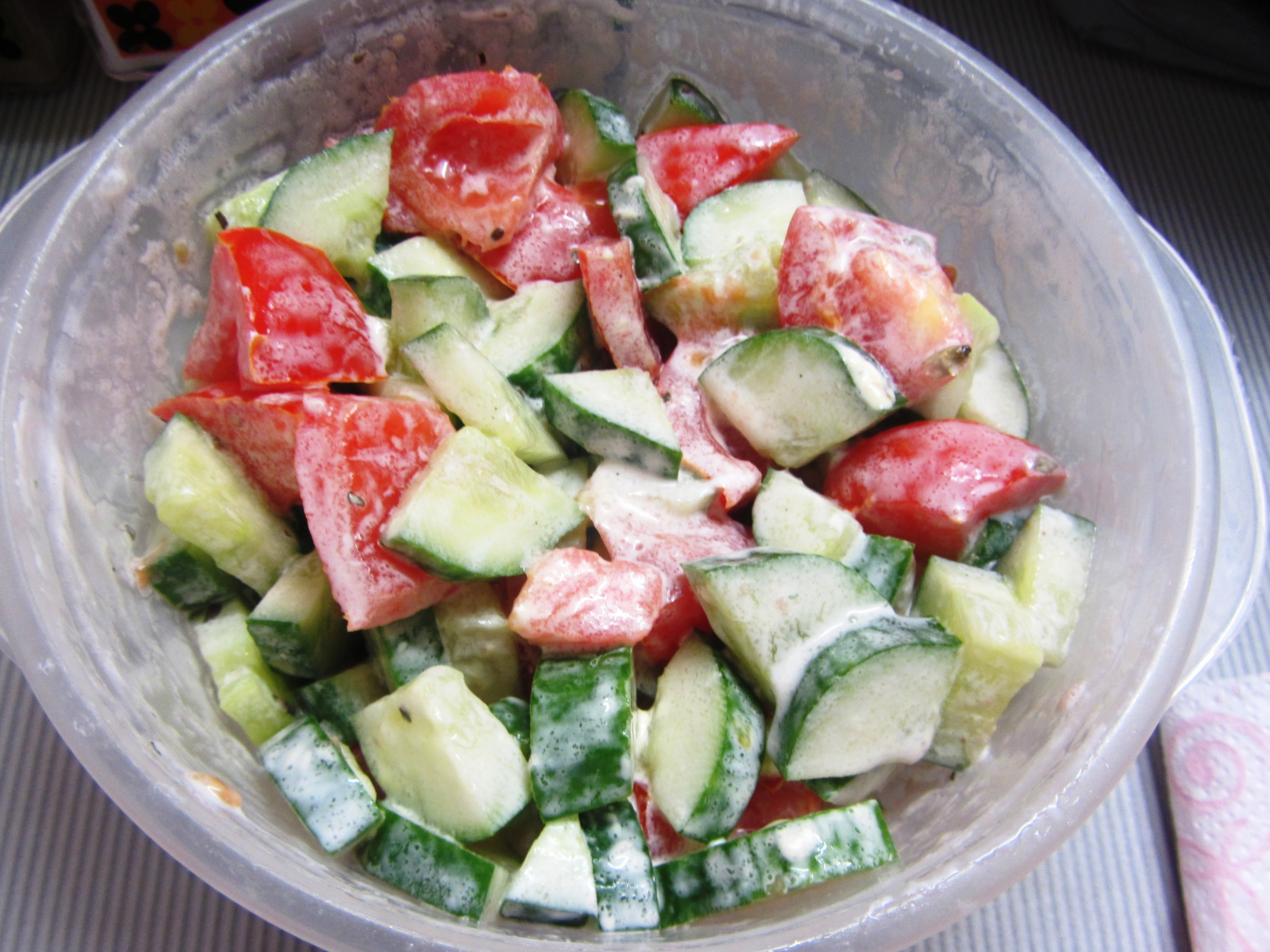 Фруктовый салат в сметанном желе: видео-рецепт