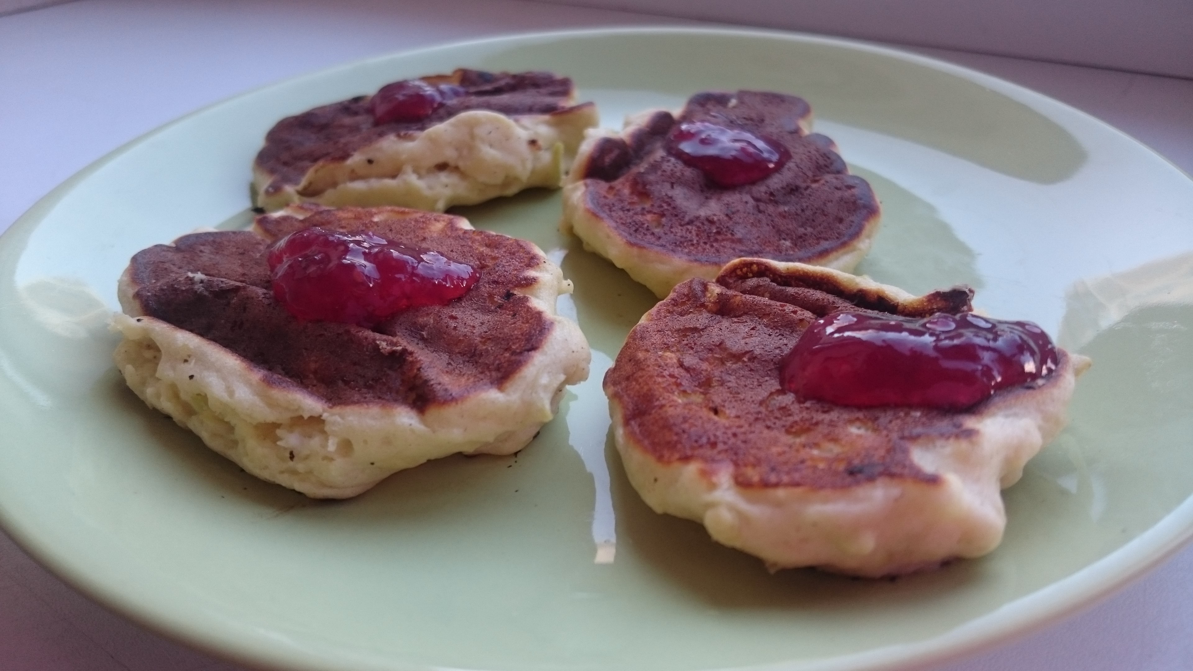 Творожные оладьи с яблоками рецепт – Русская кухня: Завтраки. «Еда»