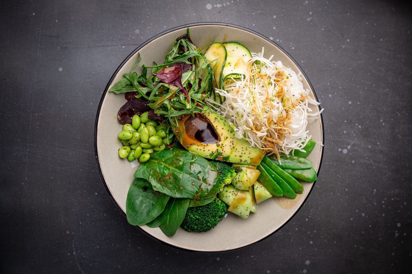 Салат с авокадо — вкусные и простые рецепты