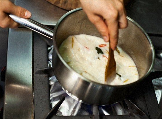 Для приготовления двух порций супа Том Ям Кунг нам понадобятся: