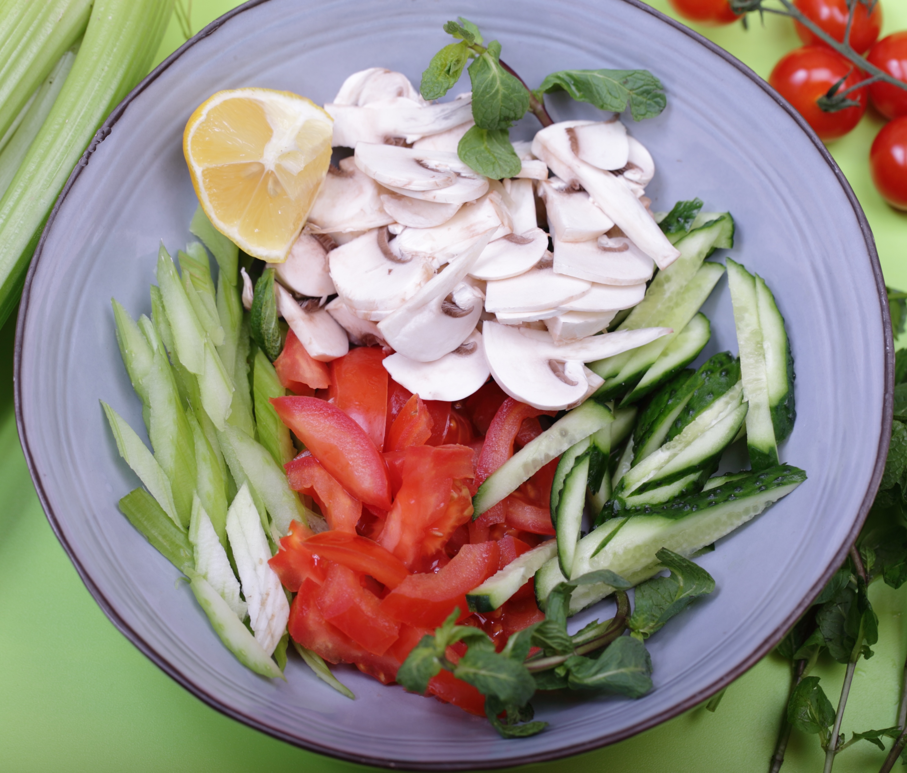 Вкусные рецепты салатов с шампиньонами