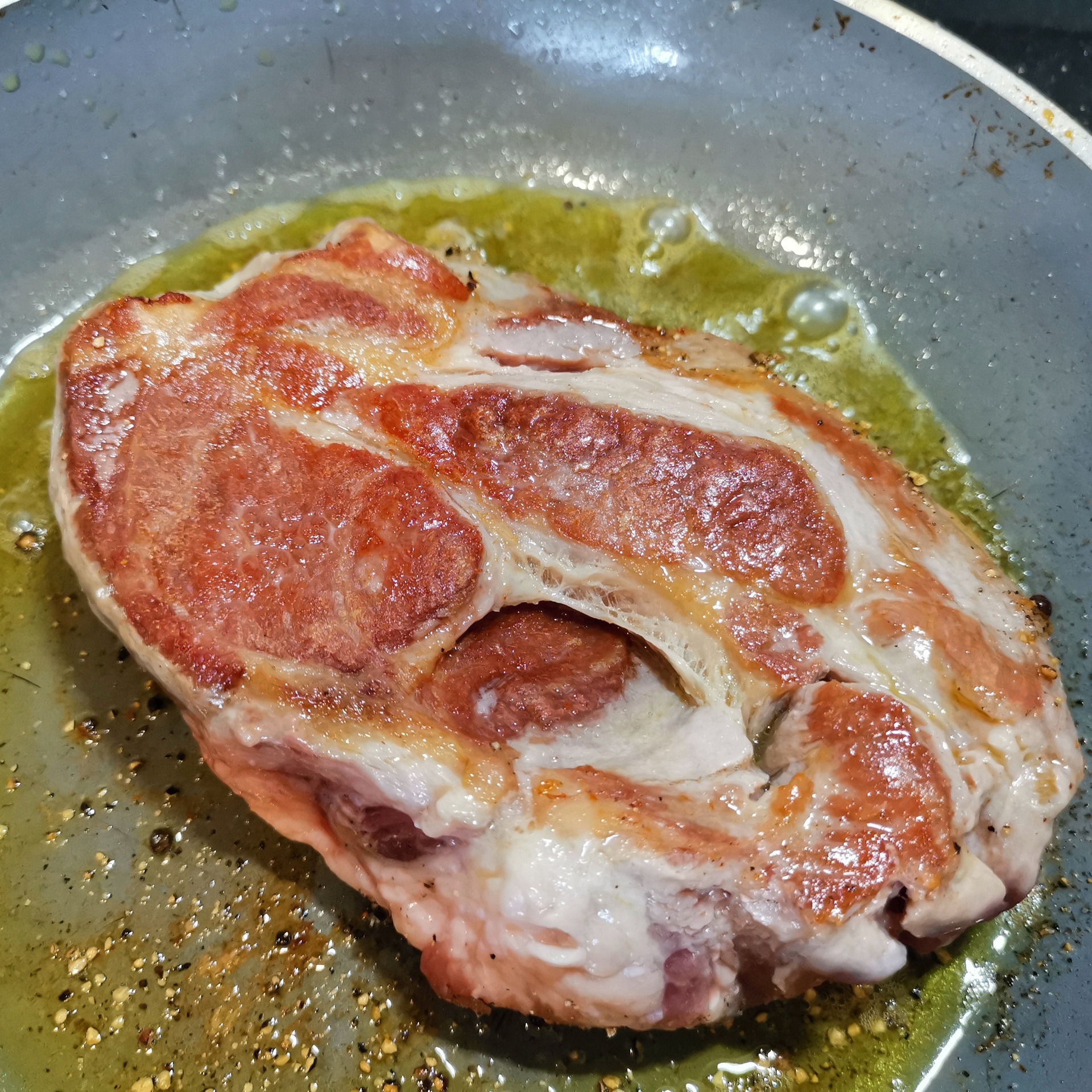 Проверенные рецепты приготовления свинины в духовке