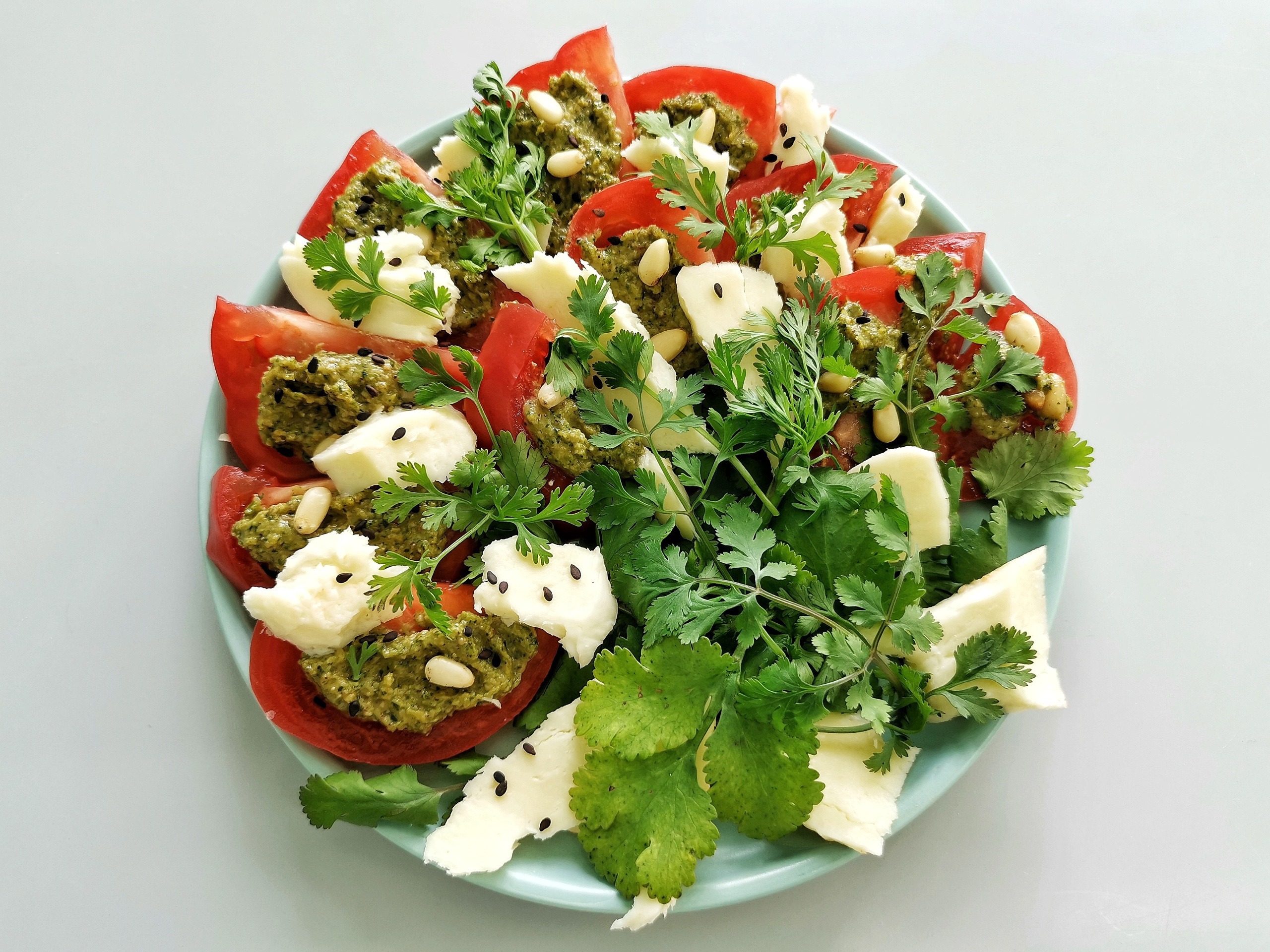 Овощной салат с твердым сыром – простой и вкусный рецепт с фото (пошагово)
