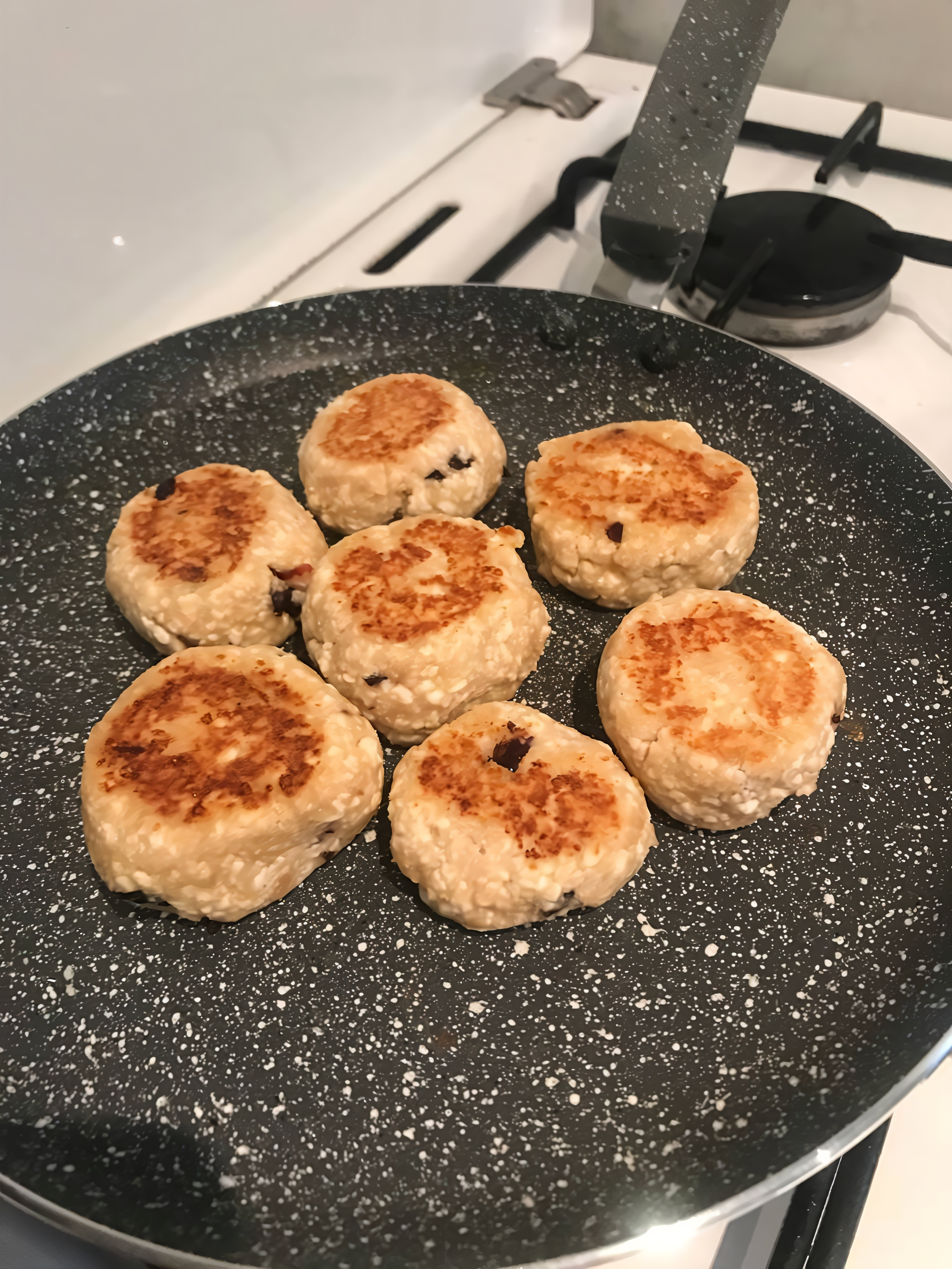 Сырники с гречневой мукой и клюквой