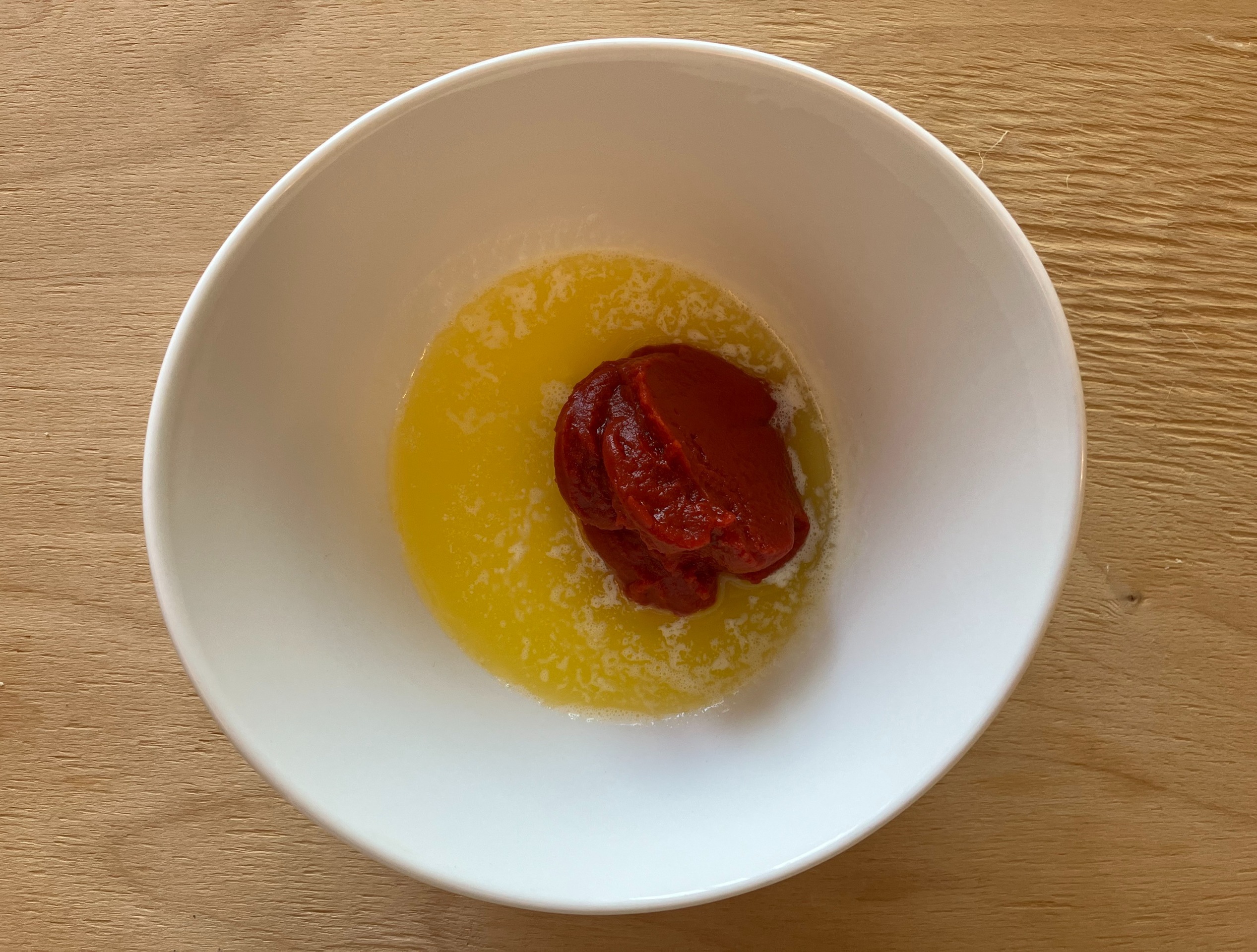 Мидии в томатном соусе (с чесноком)