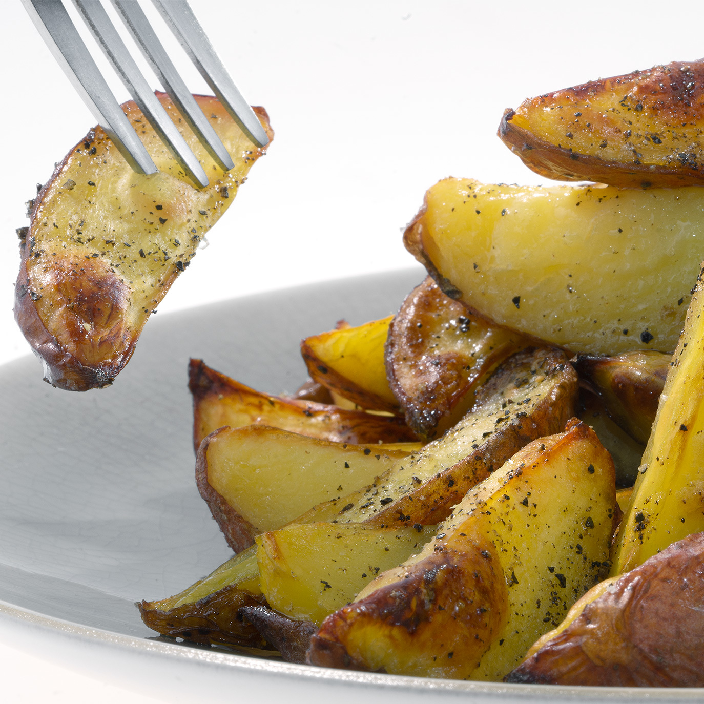 Как приготовить в духовке картошку дольками: лучшие рецепты