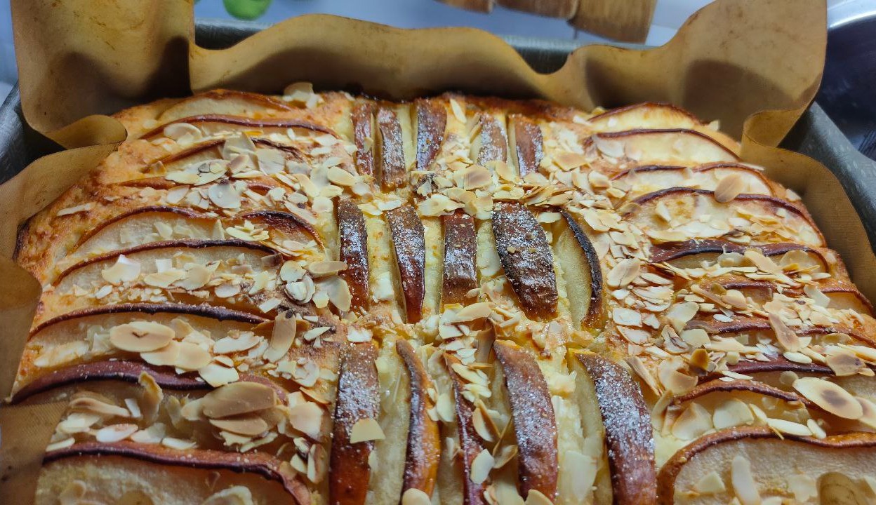 Кукурузно - манный пирог с грушами, пошаговый рецепт с фото