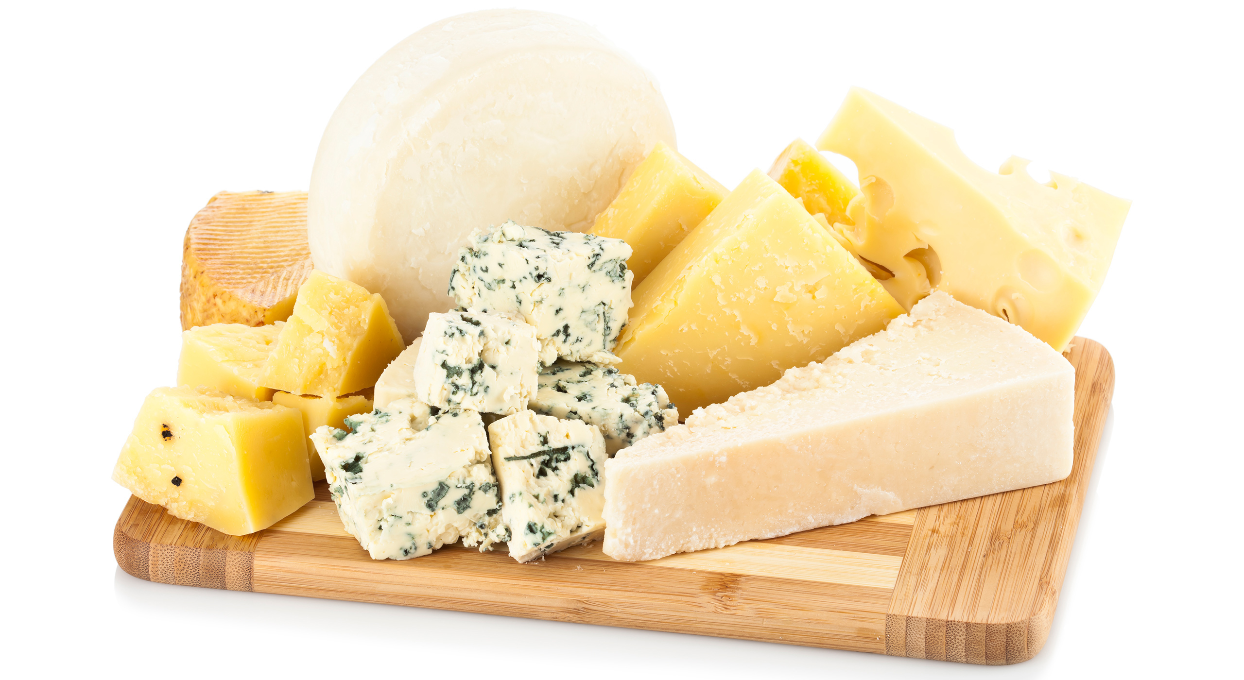 Как ровно нарезать сыр одинаковыми треугольниками: кулинарный лайфхак