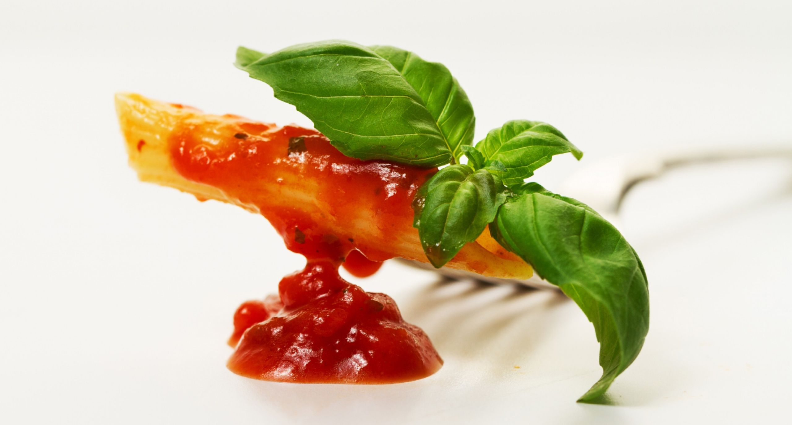 Как приготовить базовый томатный соус для пиццы, пасты и не только