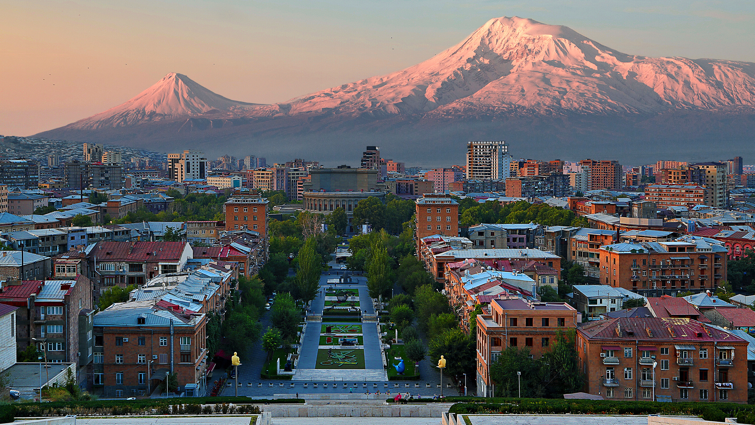 Где есть в Ереване