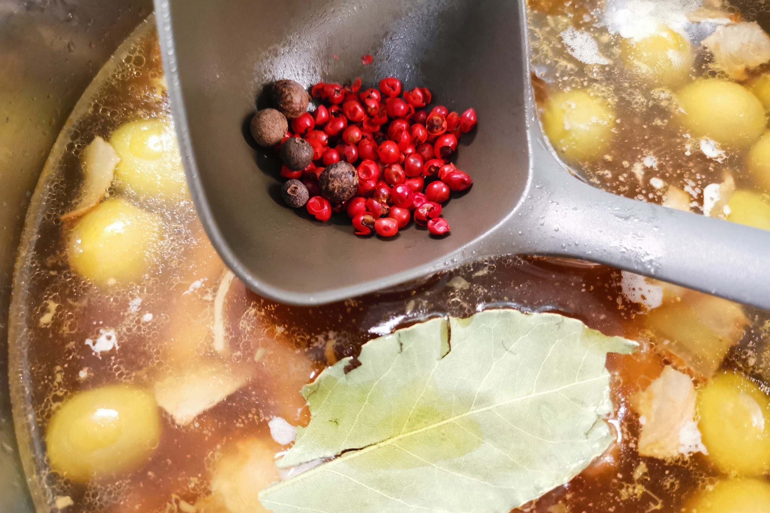 Булочки с корицей и сахаром