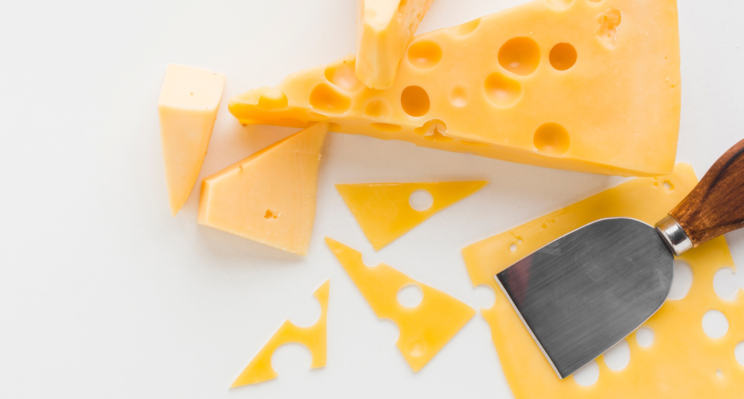 Как отличить сыр эмменталь и в каких блюдах использовать